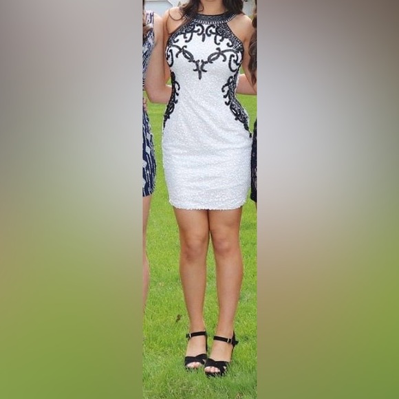 SCALA 48601 Fitted Beaded Cocktail Dress - Picture 2 of 10